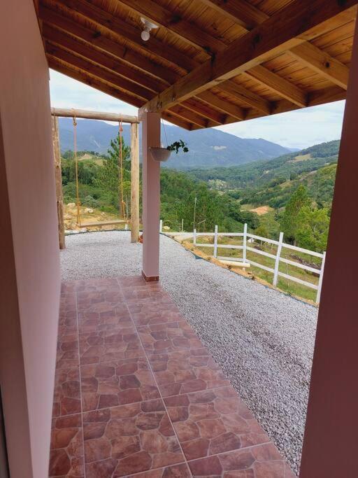Cabana Recanto Do Arruda Para Casal Em Aguas Mornas מראה חיצוני תמונה