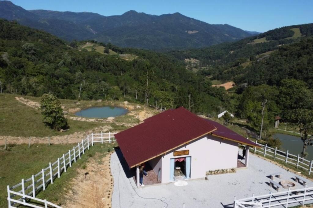 Cabana Recanto Do Arruda Para Casal Em Aguas Mornas מראה חיצוני תמונה
