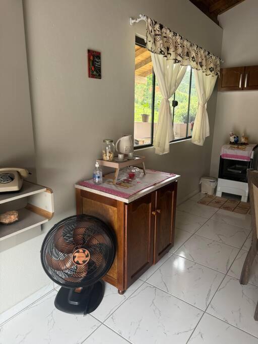 Cabana Recanto Do Arruda Para Casal Em Aguas Mornas מראה חיצוני תמונה
