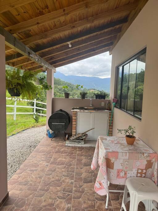 Cabana Recanto Do Arruda Para Casal Em Aguas Mornas מראה חיצוני תמונה